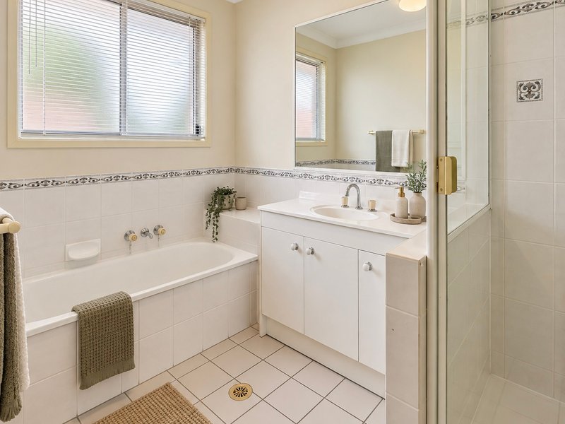 Photo - 4 Bearke Place, Bracken Ridge QLD 4017 - Image 6