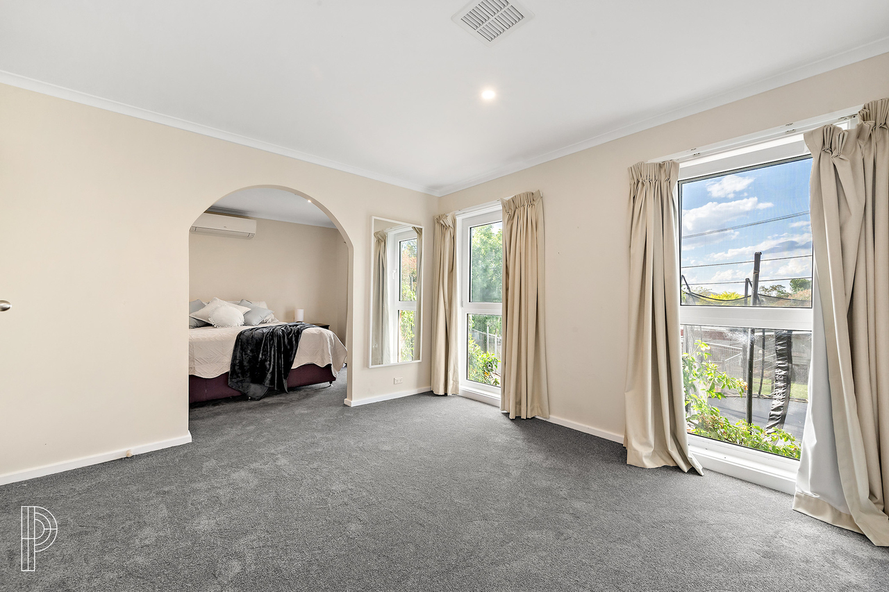 4-bedroom house at 4 Beaurepaire Crescent, Holt, ACT 2615, , Australian Capital Territory