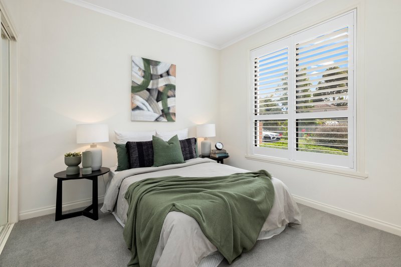 Photo - 4 Becket Avenue, Bentleigh East VIC 3165 - Image 9