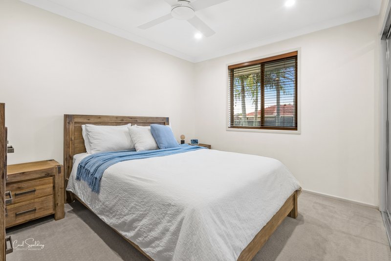 Photo - 4 Bedarra Court, Eight Mile Plains QLD 4113 - Image 16