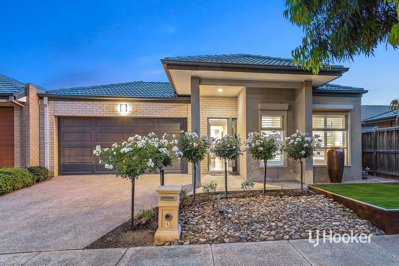 4 Bedarra Link, Point Cook VIC 3030