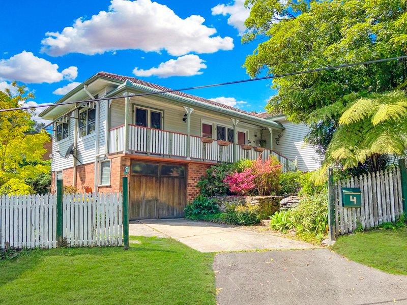 4 Bedford Road, Woodford NSW 2778