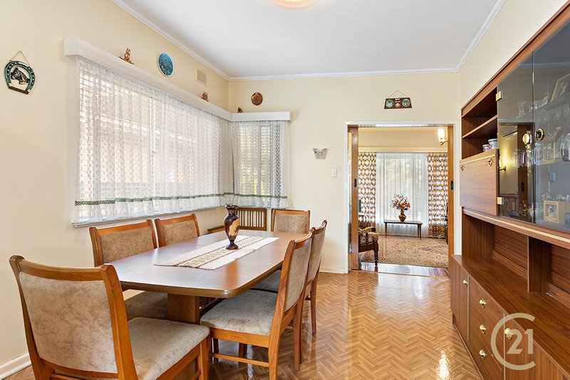 Photo - 4 Bedford Street, Largs Bay SA 5016 - Image 6