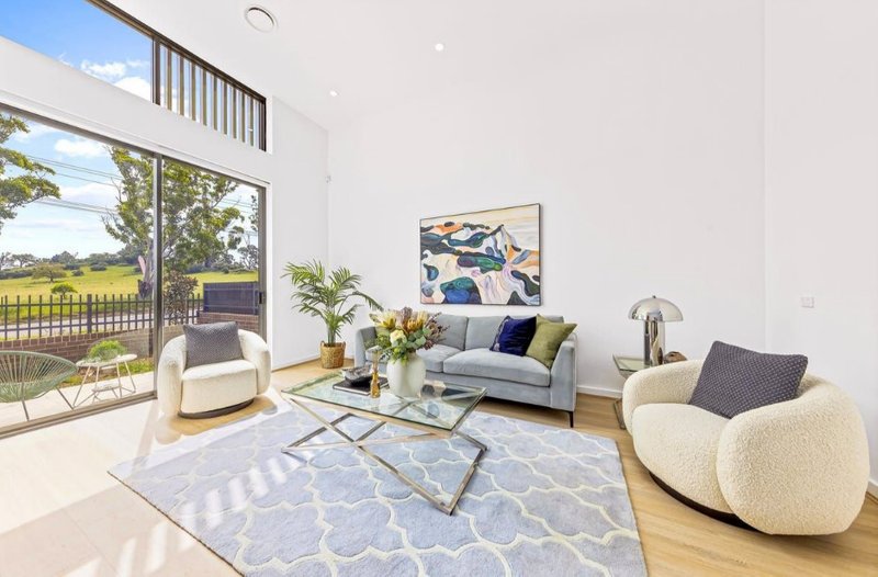 Photo - 4 BEDROOMS Huge Townhouses ( Open To Inspect ) , Box Hill NSW 2765 - Image 23