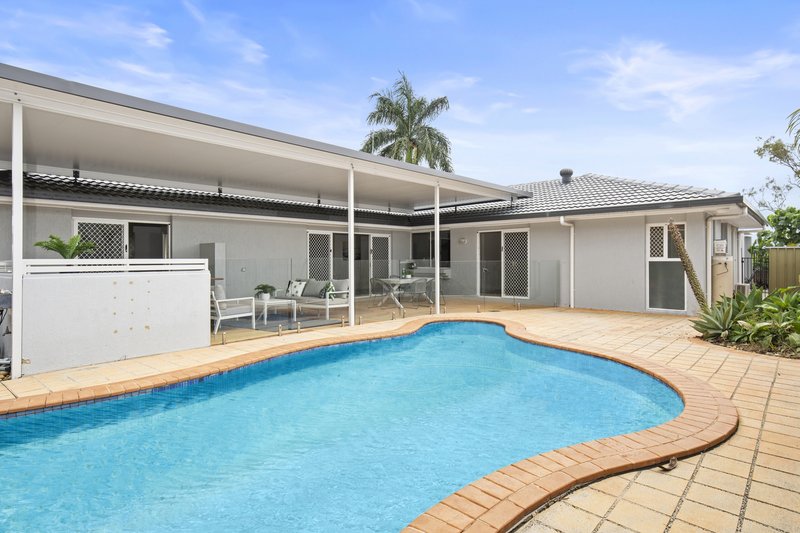 Photo - 4 Beecroft Place, Robina QLD 4226 - Image 4