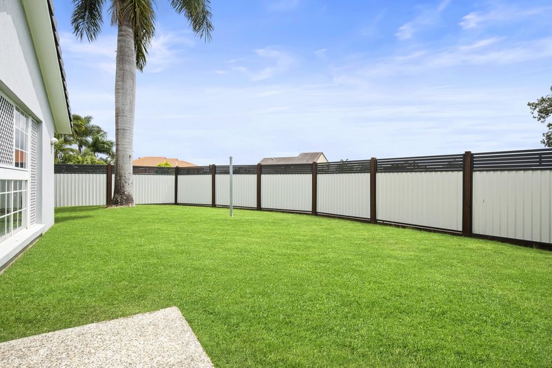 Photo - 4 Beecroft Place, Robina QLD 4226 - Image 24