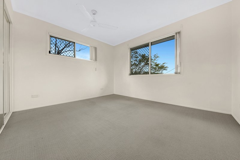 Photo - 4 Belar Court, Kin Kora QLD 4680 - Image 6