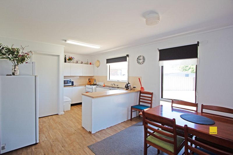 Photo - 4 Bell Court, Leeman WA 6514 - Image 4