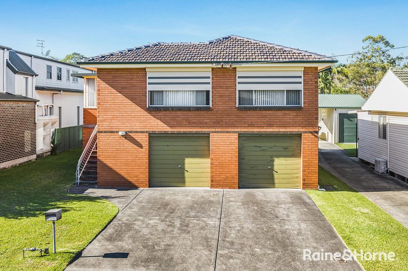 Photo - 4 Bell Street, Belmont North NSW 2280 - Image 1