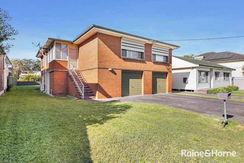 Photo - 4 Bell Street, Belmont North NSW 2280 - Image 2