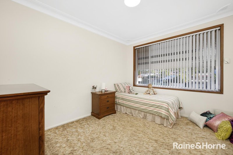 Photo - 4 Bell Street, Belmont North NSW 2280 - Image 6