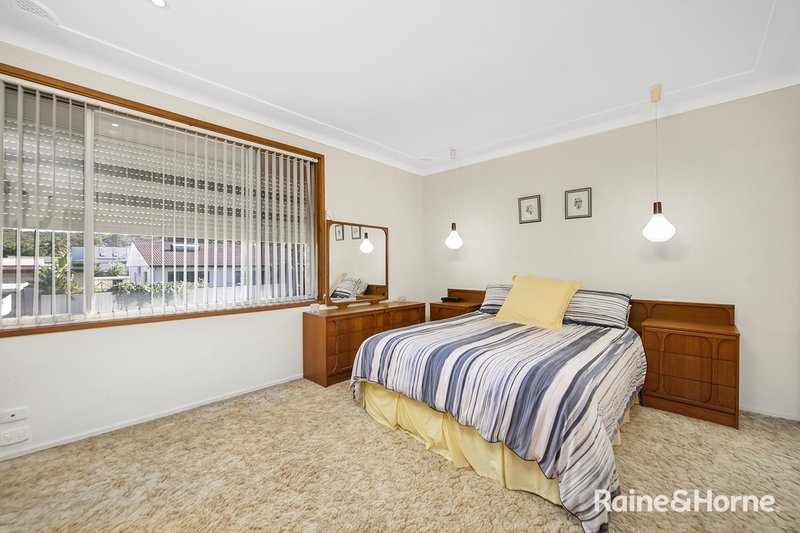 Photo - 4 Bell Street, Belmont North NSW 2280 - Image 16
