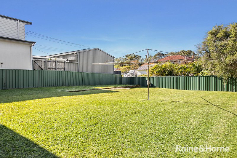 Photo - 4 Bell Street, Belmont North NSW 2280 - Image 18