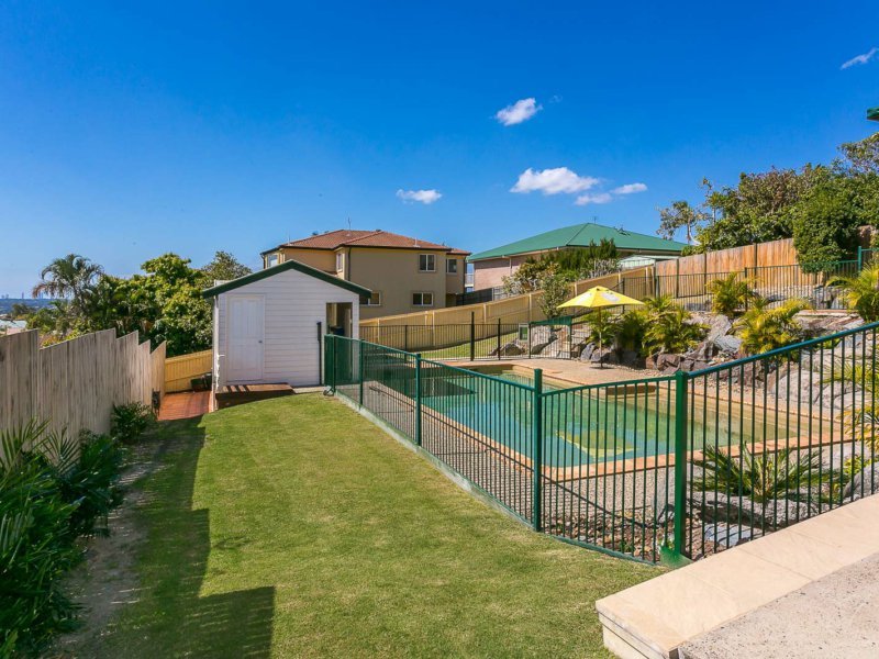 Photo - 4 Bellavista Close, Highland Park QLD 4211 - Image 22