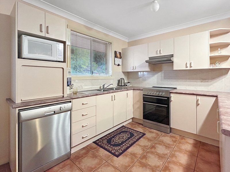 Photo - 4 Bellbird Close, Surfside NSW 2536 - Image 3