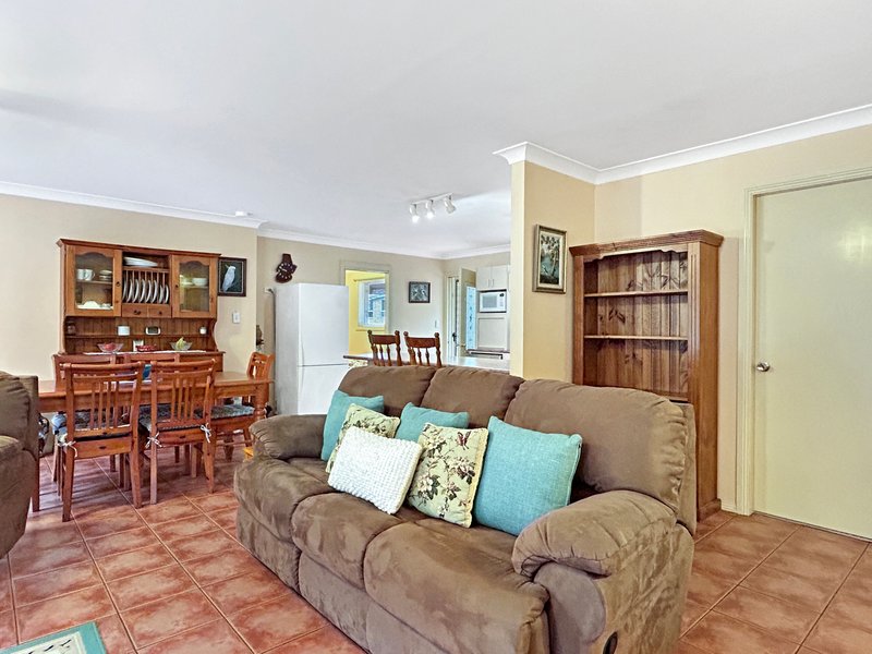 Photo - 4 Bellbird Close, Surfside NSW 2536 - Image 5