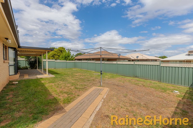 Photo - 4 Bellbird Way, Dubbo NSW 2830 - Image 11