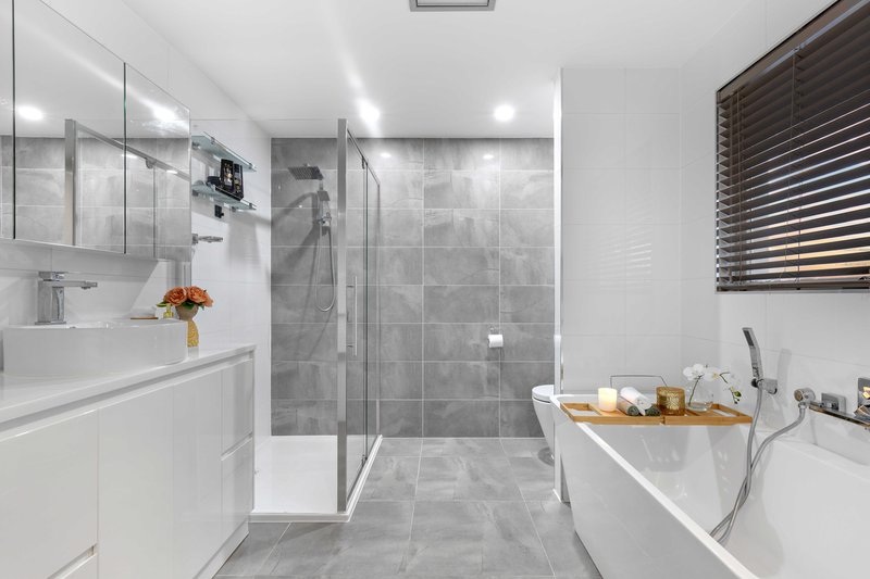 Photo - 4 Bellevue Drive, Keilor Downs VIC 3038 - Image 9