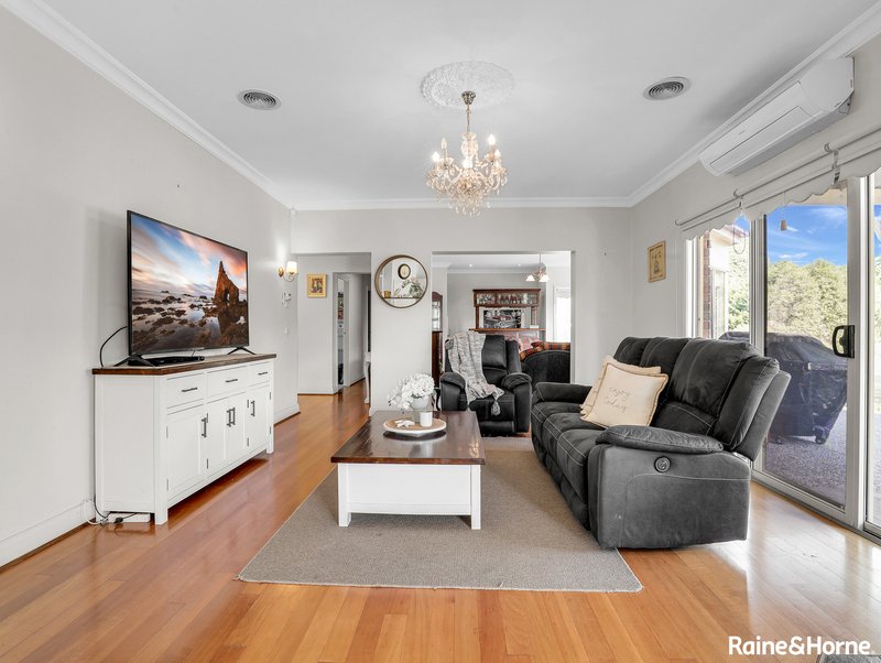 Photo - 4 Bellyn Court, Beveridge VIC 3753 - Image 10