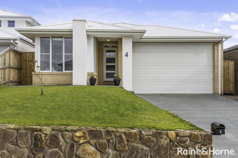 Photo - 4 Belmont Lane, Gisborne VIC 3437 - Image 2