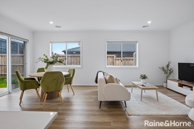 Photo - 4 Belmont Lane, Gisborne VIC 3437 - Image 5