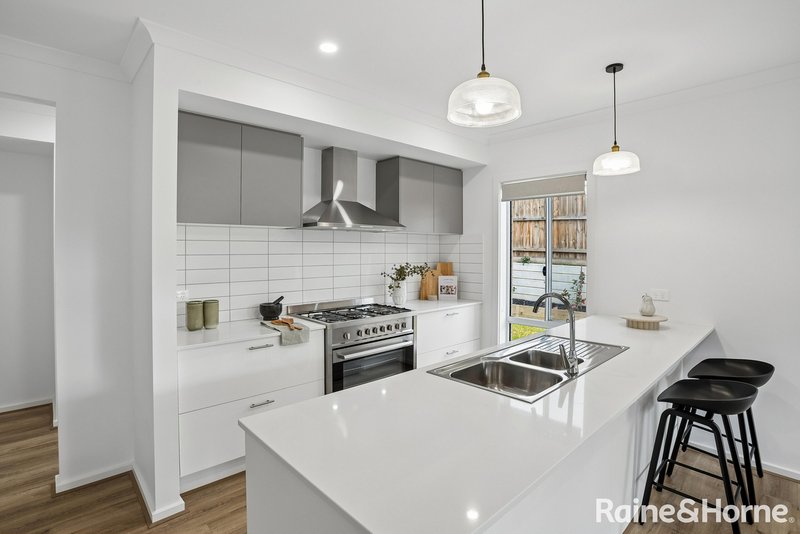 Photo - 4 Belmont Lane, Gisborne VIC 3437 - Image 6