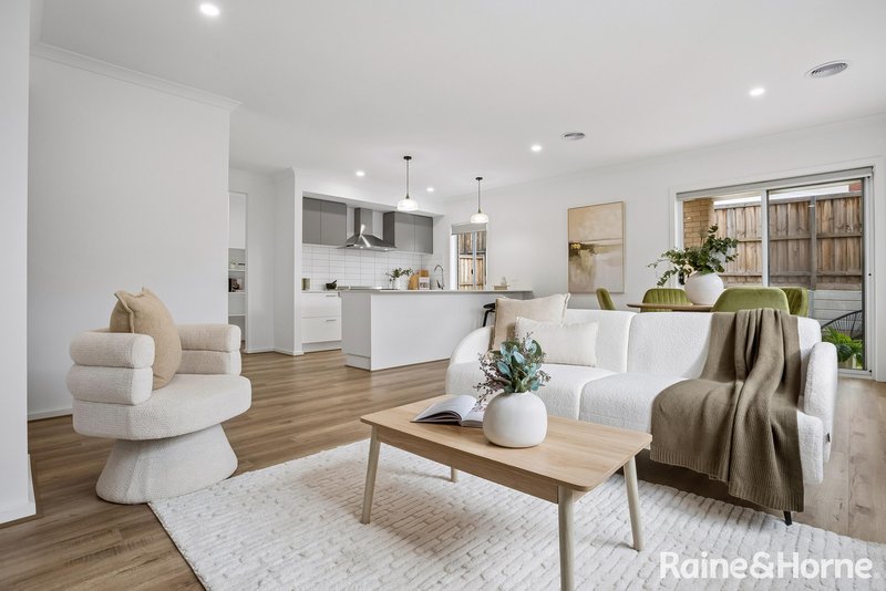 Photo - 4 Belmont Lane, Gisborne VIC 3437 - Image 11