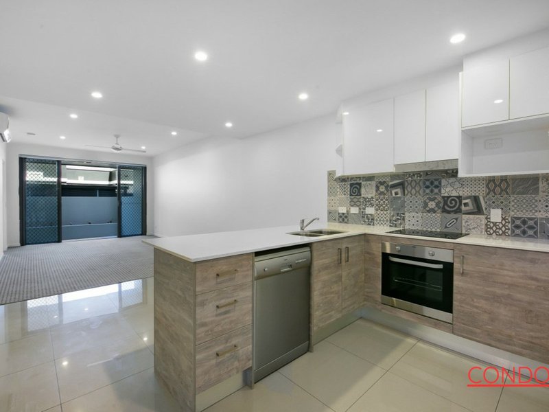 Photo - 4 Ben Lexcen Place, Robina QLD 4226 - Image 7