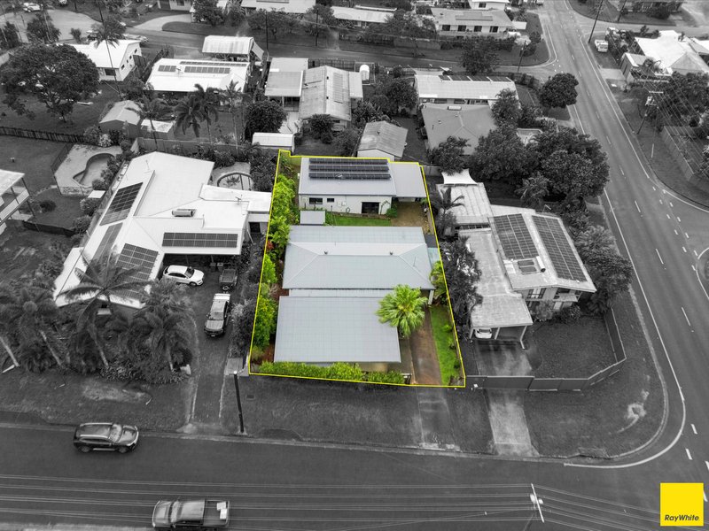 Photo - 4 Bena Street, Smithfield QLD 4878 - Image 1