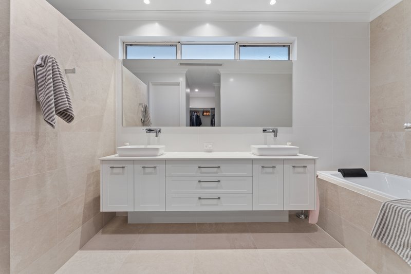 Photo - 4 Bendalong Boulevard, Secret Harbour WA 6173 - Image 19
