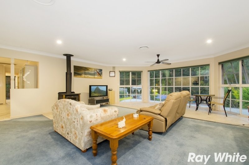 Photo - 4 Bendtree Way, Castle Hill NSW 2154 - Image 6