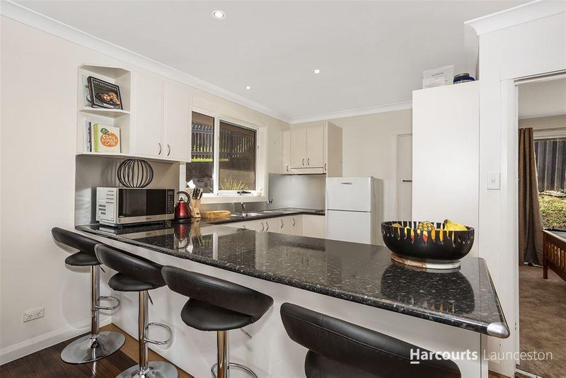 Photo - 4 Benjamin Street, Trevallyn TAS 7250 - Image 3