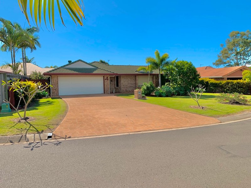 4 Benson Close, Urraween QLD 4655