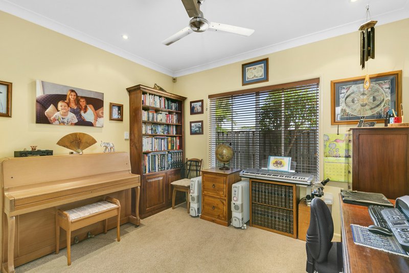 Photo - 4 Bentleigh Court, Robina QLD 4226 - Image 13