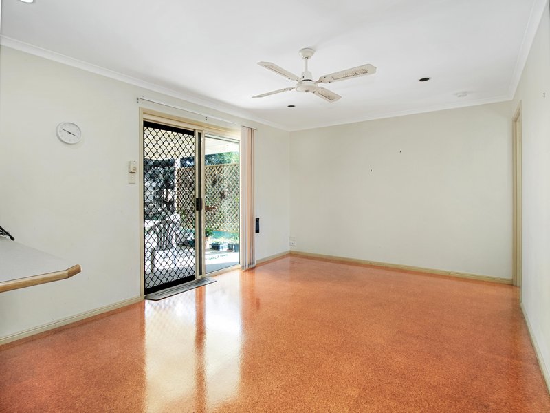 Photo - 4 Berna Court, Point Vernon QLD 4655 - Image 10