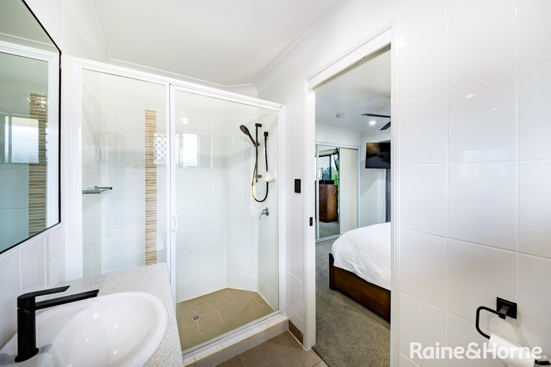 Photo - 4 Bernard Crescent, Kingaroy QLD 4610 - Image 9