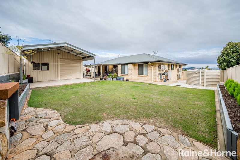 Photo - 4 Bernard Crescent, Kingaroy QLD 4610 - Image 18