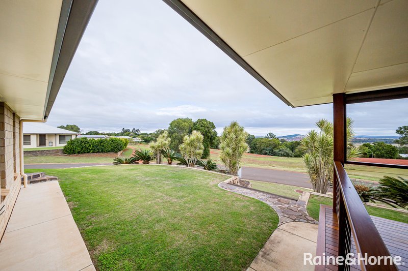 Photo - 4 Bernard Crescent, Kingaroy QLD 4610 - Image 25