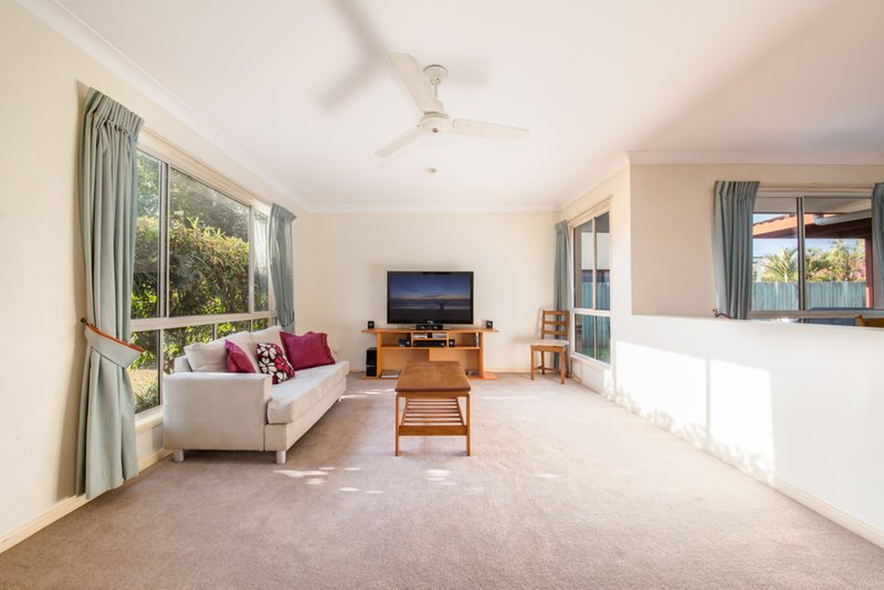 Photo - 4 Bernheid Crescent, Sippy Downs QLD 4556 - Image 3