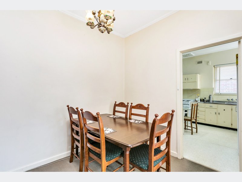 Photo - 4 Bideford Avenue, Clarence Gardens SA 5039 - Image 3