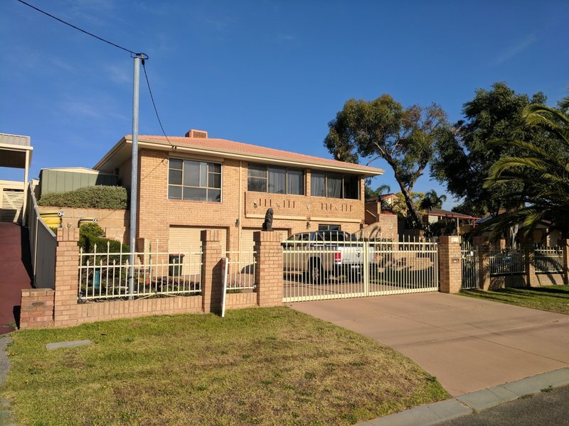 4 Bideford Street, Warnbro WA 6169