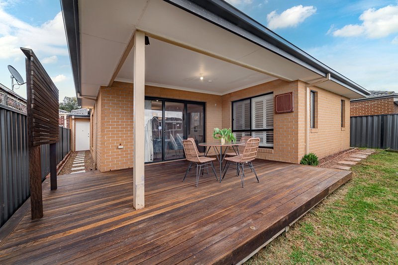 Photo - 4 Biltmore Crescent, Roxburgh Park VIC 3064 - Image 25