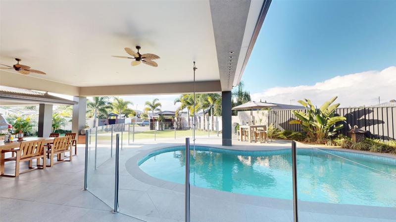 Photo - 4 Birch Court, Palm Beach QLD 4221 - Image 2