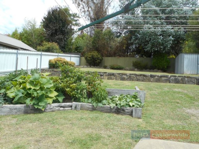 Photo - 4 Birch Street, Batlow NSW 2730 - Image 6