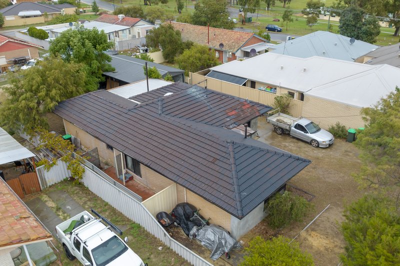 Photo - 4 Birchley Crescent, Balga WA 6061 - Image 6