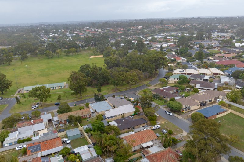 Photo - 4 Birchley Crescent, Balga WA 6061 - Image 11