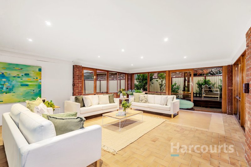 Photo - 4 Birkdale Close, Wantirna VIC 3152 - Image 4