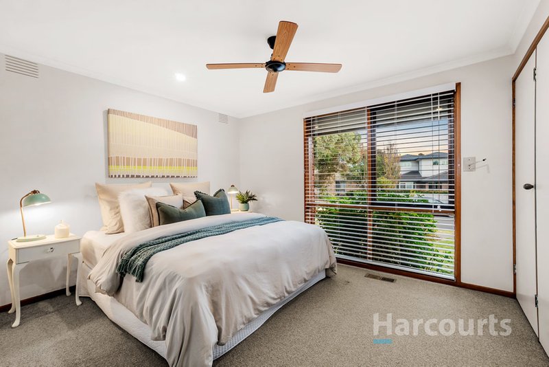 Photo - 4 Birkdale Close, Wantirna VIC 3152 - Image 7