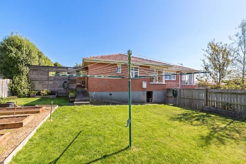 Photo - 4 Birkdale Court, Devonport TAS 7310 - Image 14