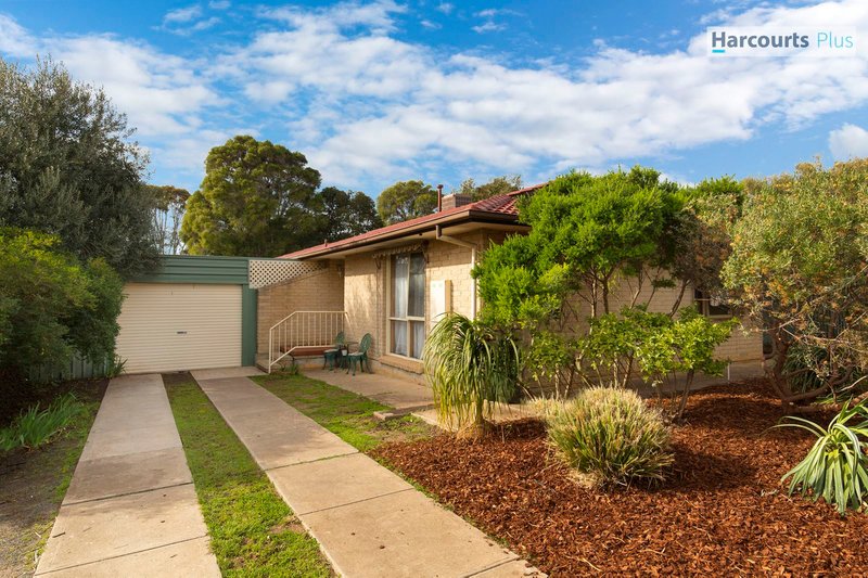 Photo - 4 Birubi Way, Morphett Vale SA 5162 - Image 3